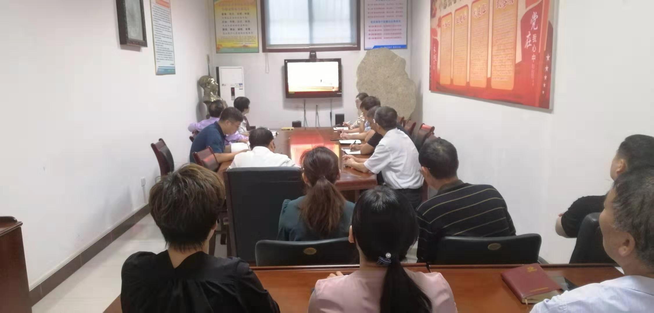 129d1d21e88978f56a41bd5b1394528.jpg 129d1d21e88978f56a41bd5b1394528.jpg