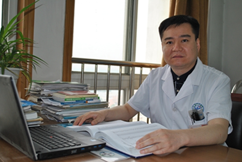 刘伟近照.jpg 刘伟近照.jpg