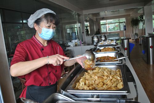 职工餐厅菜鲜汤热花样新_副本.jpg 职工餐厅菜鲜汤热花样新_副本.jpg