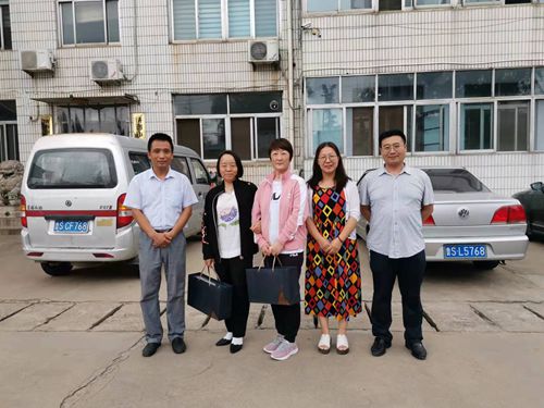 20210917计生特殊家庭联谊会合影_副本.jpg 20210917计生特殊家庭联谊会合影_副本.jpg