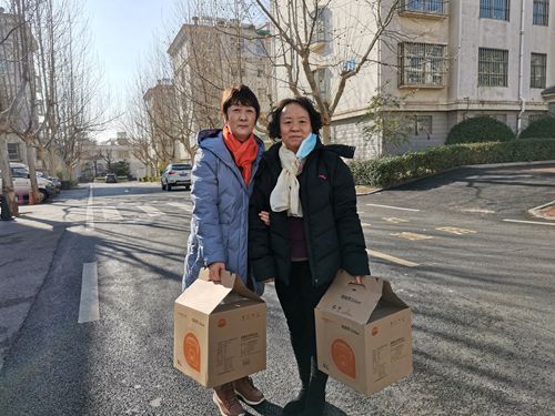 20211130集体联谊(发放电饭煲)_副本.jpg 20211130集体联谊(发放电饭煲)_副本.jpg