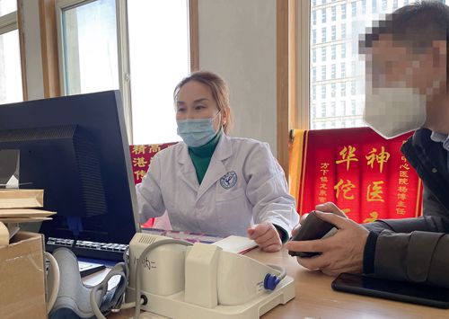 心内二吴霞主任照�?_副本.jpg 心内二吴霞主任照�?_副本.jpg