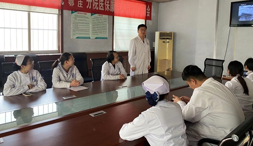 写体会:交流研讨.jpg